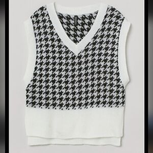 H&M Cable-knit Sweater Vest White/Dogtooth-patterned